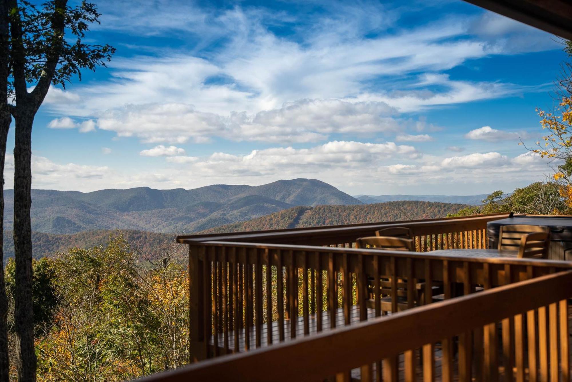 Above The Clouds Villa West Jefferson Exterior foto